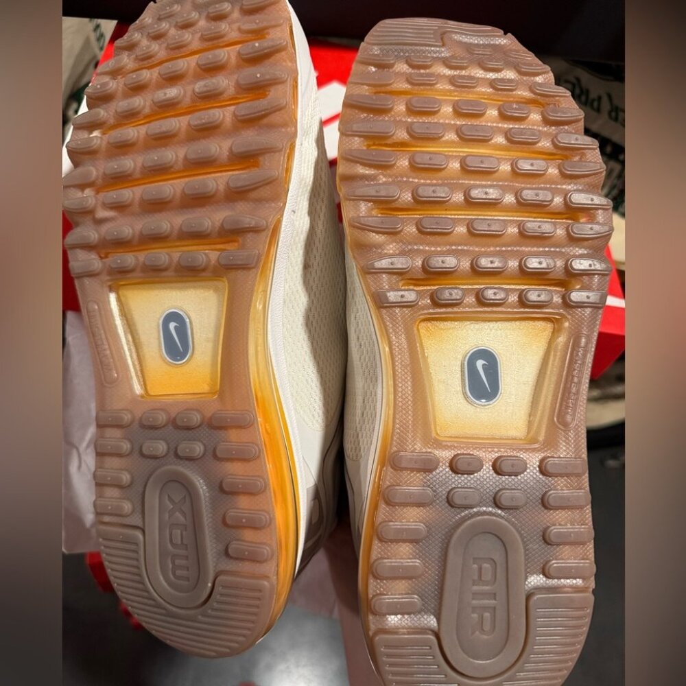 Men’s Nike Air Max 2013 - Picture 3 of 9